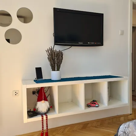 Aurora Apartment *