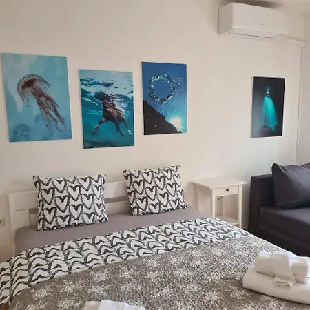 Aurora Apartman *